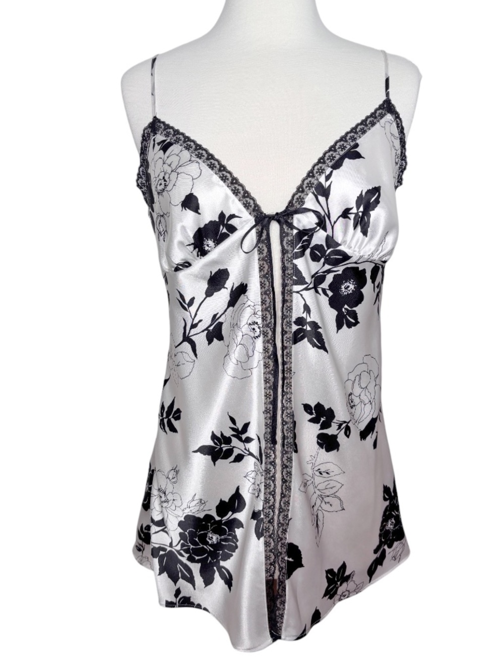 Victoria's Secret Black White Floral Print Satin Babydoll Open Front Lingerie M